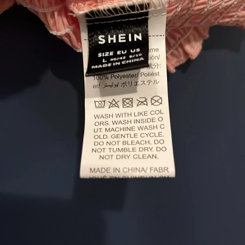 Puff Sleeve Crop Top - Picture 10 of 10